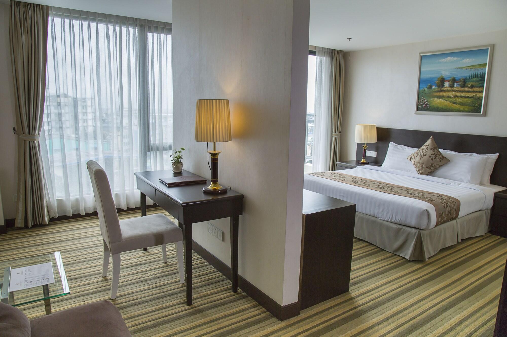 Esperado Lake View Hotel Янгон Екстер'єр фото